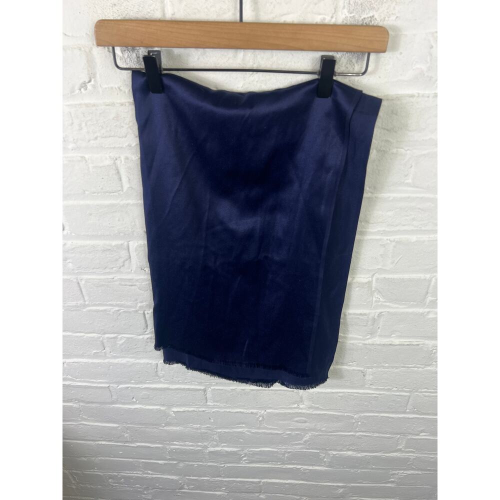 Vince Camuto Women's Rectangle Wrap Scarf Navy Lightweight Blue Size OS